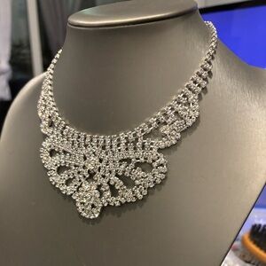 Gift with $25 + NWT’s Crystal Rhinestone Bib Necklace